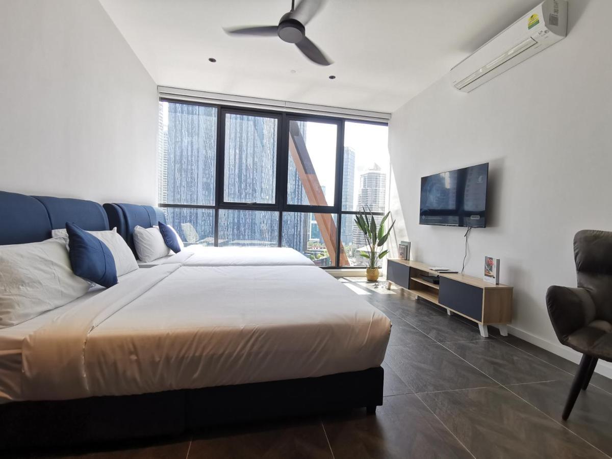 Scarletz Suites Klcc By De Harlequins Guesthouse Kuala Lumpur Exteriör bild