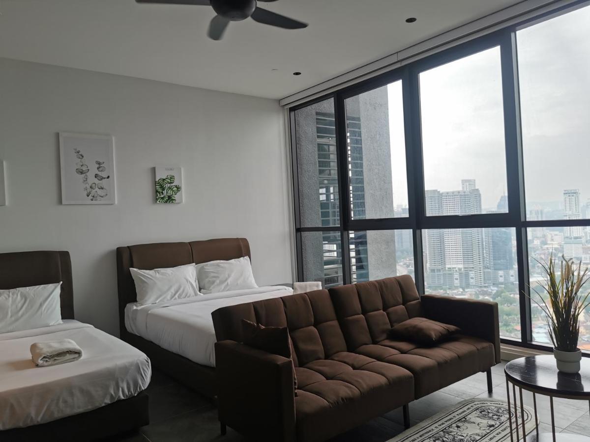 Scarletz Suites Klcc By De Harlequins Guesthouse Kuala Lumpur Exteriör bild
